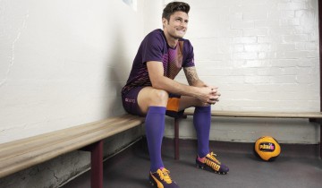 【足彩网直播机构】中国田径之星吴艳妮跨界为杜兰特拉票，NBA传奇回应暖动体坛