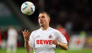 足彩网-快船队交易市场新动向，开放波格丹-波格丹诺维奇报价，战略调整引关注