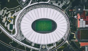 足彩网：中超效率榜海港双星领衔，冠军之路势不可挡