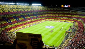 足彩网体育运营中心-绿茵场上的永恒回响，切尔西魔兽告别之战，叹息声中铭刻传奇