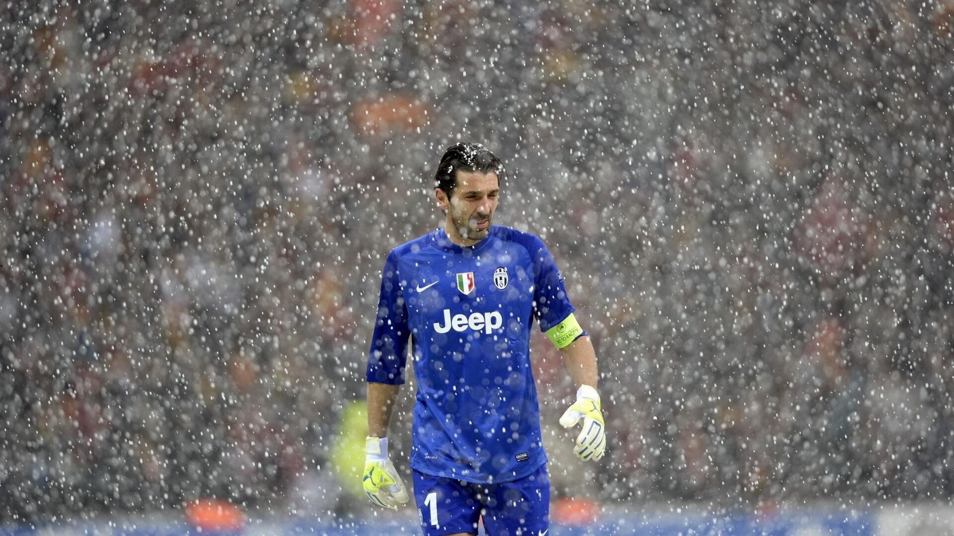 尤文主场迎战罗马，欧冠资格生死战一触即发 防线对决或将决定命运